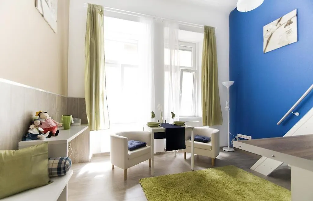 Prime Location Stylish Flats Apartment Budapest Hungary